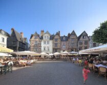 Tours (Loiretal der Schlösser)